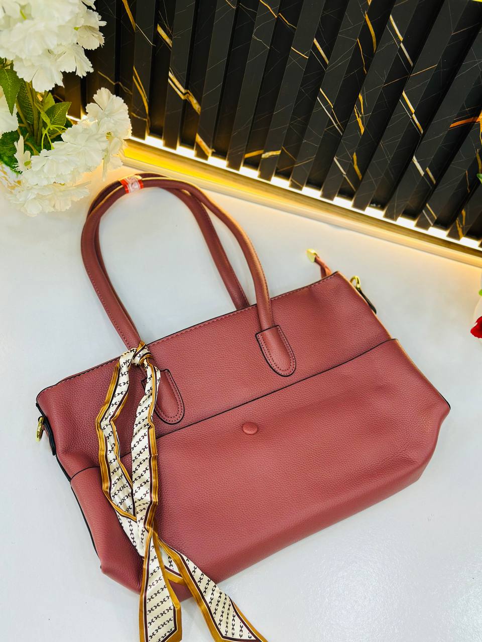 👜 حقيبة يد أنيقة للعمل والدراسة - تاج أناقتك اليومية! ✨"