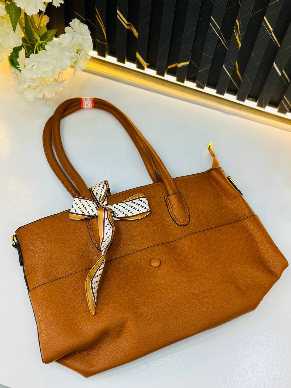 👜 حقيبة يد أنيقة للعمل والدراسة - تاج أناقتك اليومية! ✨"