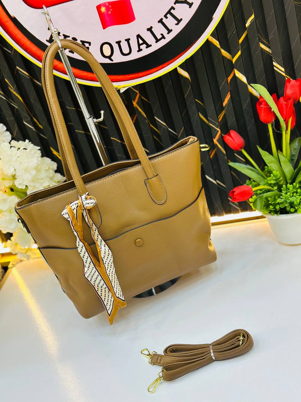 👜 حقيبة يد أنيقة للعمل والدراسة - تاج أناقتك اليومية! ✨"