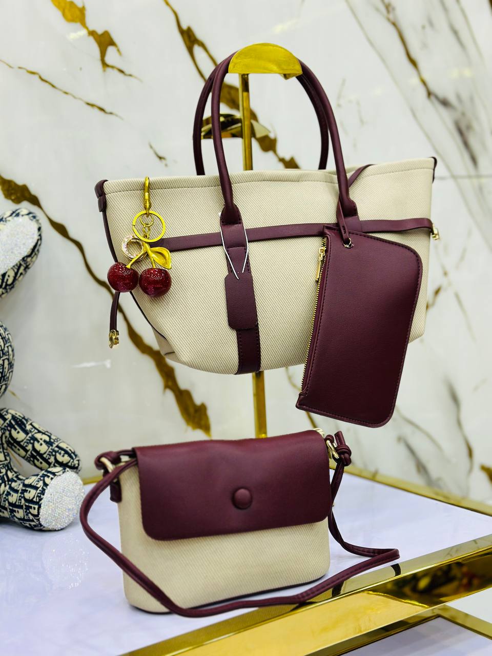 خلي إطلالتك متميزة مع الطقم لي راهو "طونس" حالياً! ✨🍒