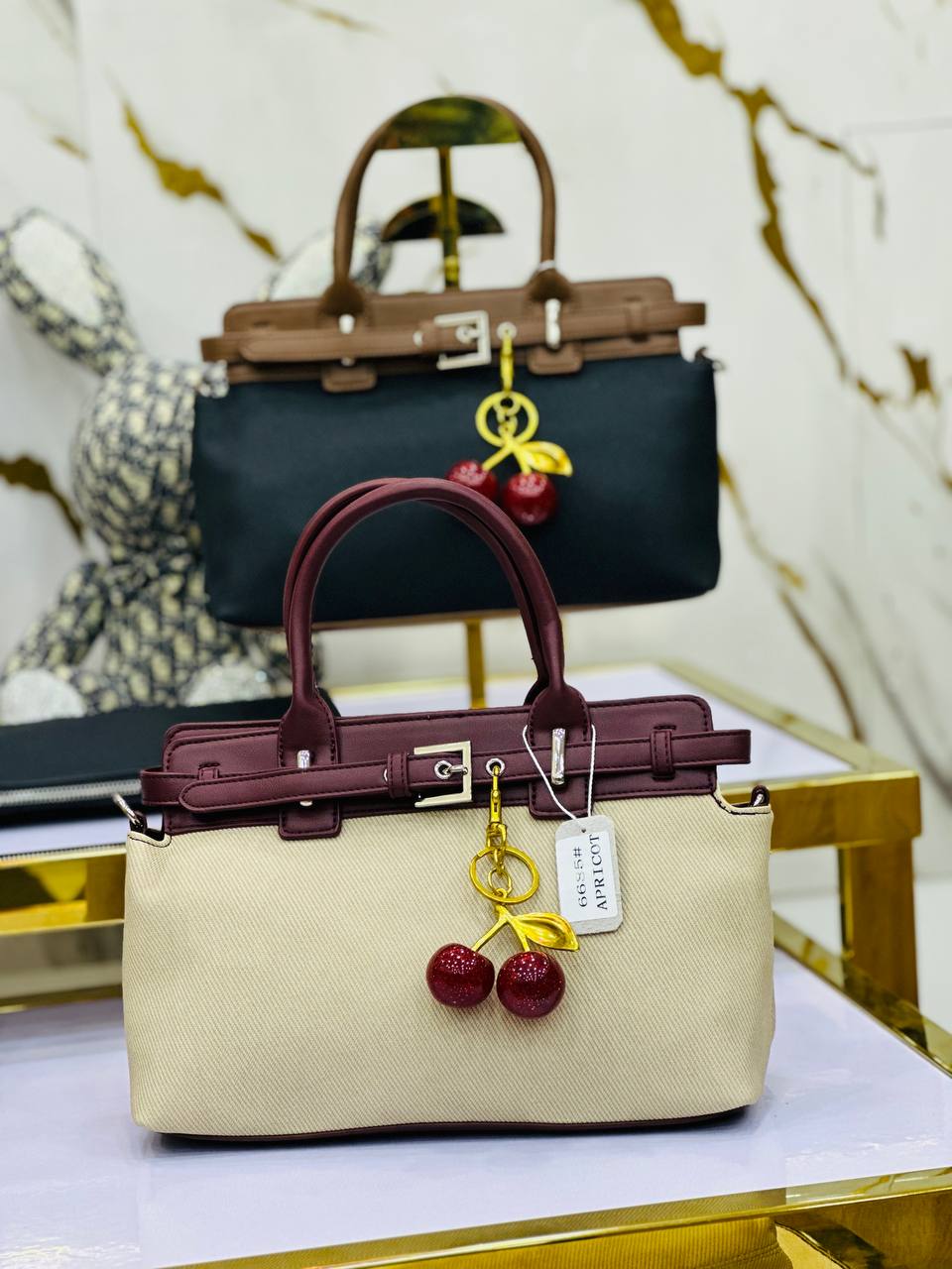 الشنطة اللي تزيدك أناقة من أول نظرة