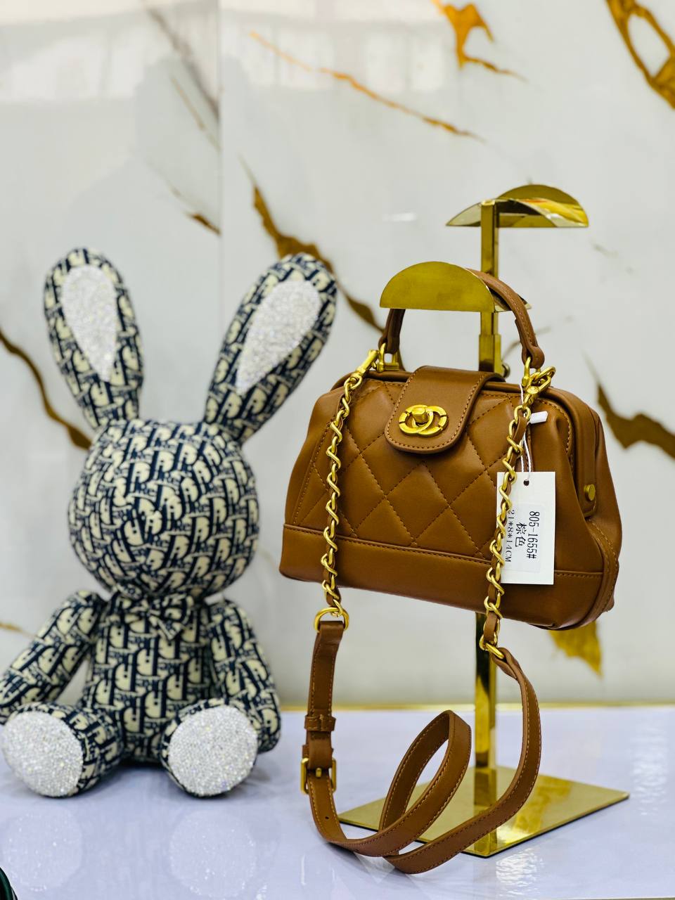 ✨ حقيبة أناقة وفخامة لكل يوم ✨  🔸